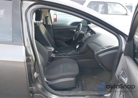 2015 Ford Focus Se z USA, uszkodzony, nr VIN 1FADP3F27FL227495